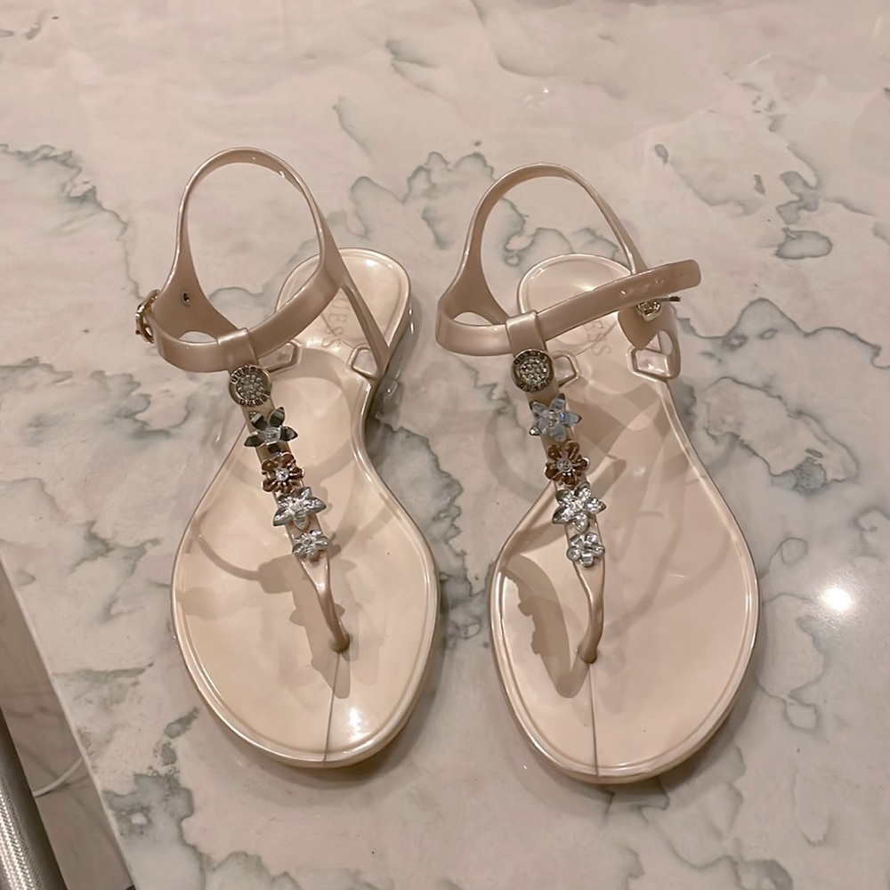 ✩✰☞︎Jelly sandals ☜︎٩(ᐛ)و